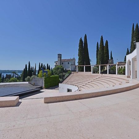 Casa Al Vittoriale Degli Italiani Di Gabriele D' Annunzio - Casa Vacanze Apartment การ์โดเน ริเวียรา ภายนอก รูปภาพ