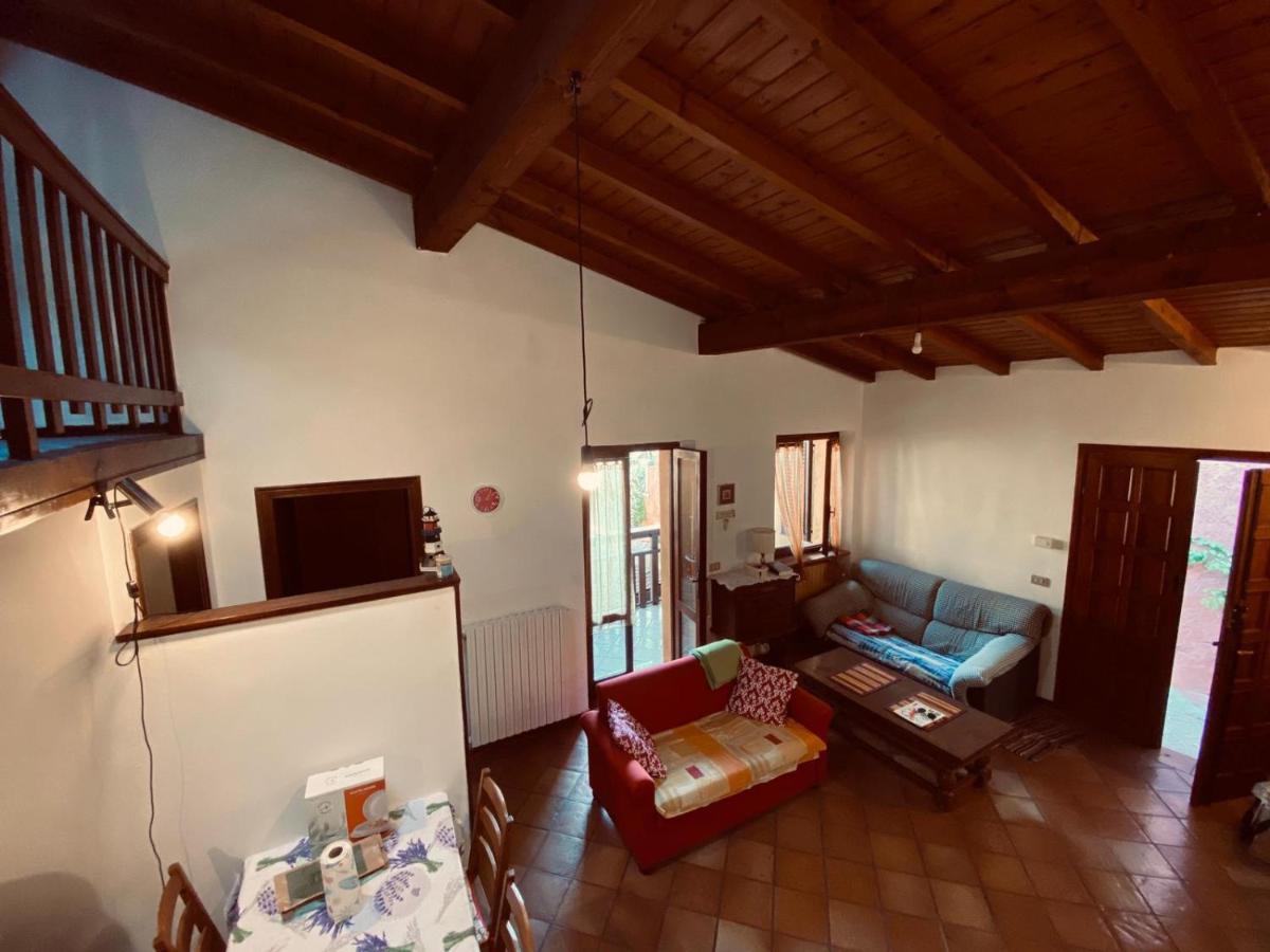 Casa Al Vittoriale Degli Italiani Di Gabriele D' Annunzio - Casa Vacanze Apartment การ์โดเน ริเวียรา ภายนอก รูปภาพ