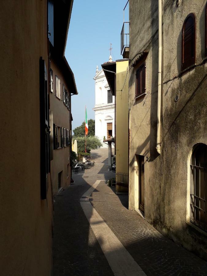 Casa Al Vittoriale Degli Italiani Di Gabriele D' Annunzio - Casa Vacanze Apartment การ์โดเน ริเวียรา ภายนอก รูปภาพ